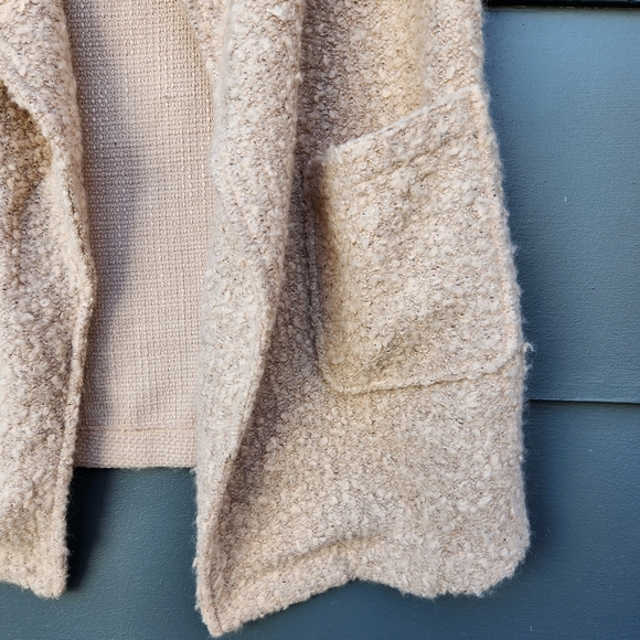 Ethereal Los Angeles Cream Textured Open Front Vest - Size Small - Picture 5 of 9